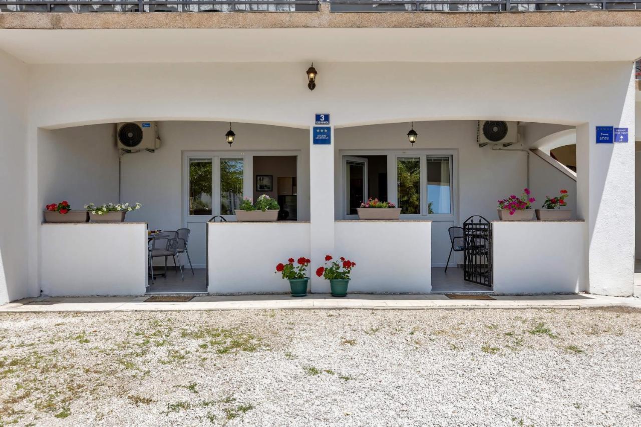 Sea Breeze Studios Tučepi Buitenkant foto